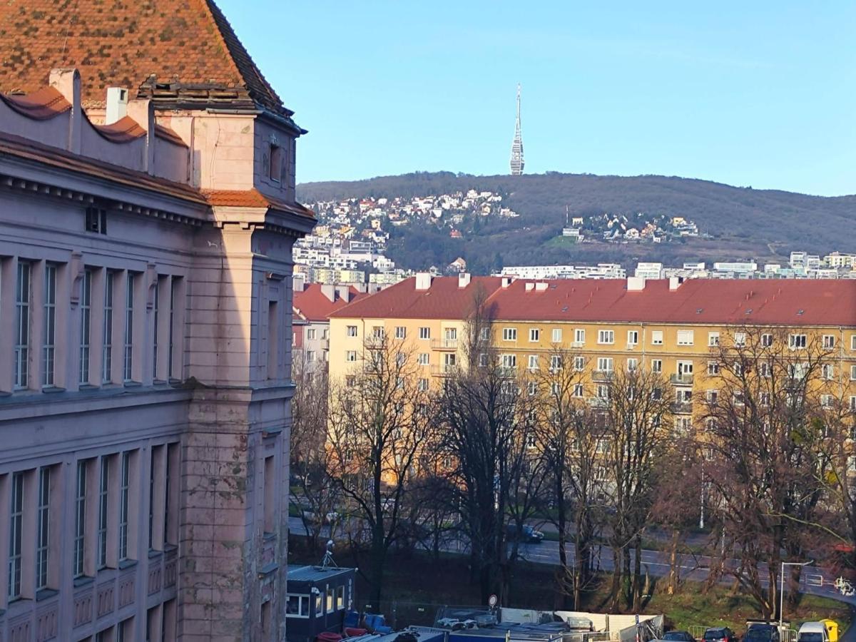 Yarn - Brand New - Free Parking - Balcony With City View - Central Shopping Mall Bratislava Exterior foto